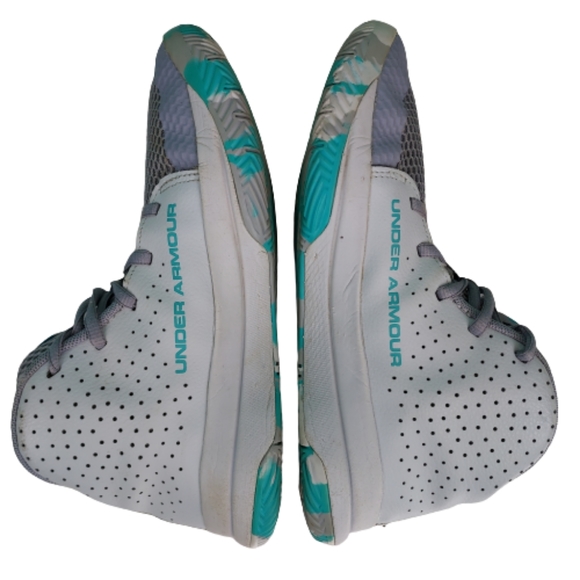 Under Armour Jet 2019 GS, youth size 5.5, grey and white - Picture 6 of 8